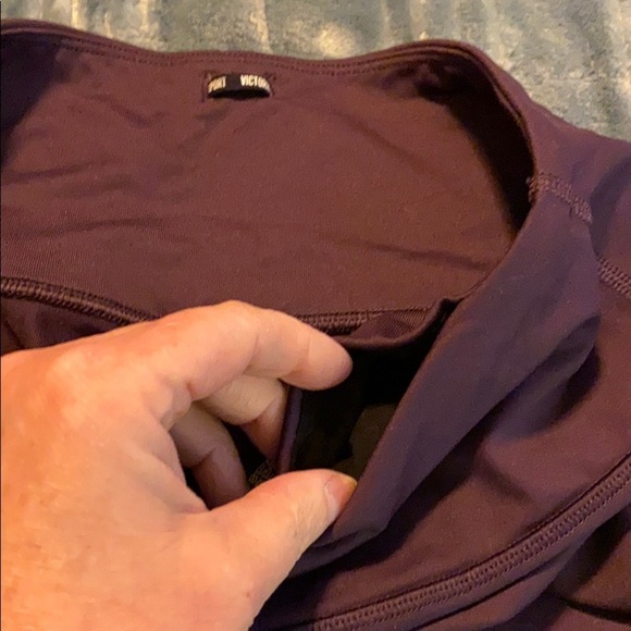 Victoria’s Secret Sport legging XS capri. VS103 - Picture 9 of 9